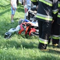 Zderzenie motocyklisty i 2 samochodów osobowych w Goryszewie (gm. Mogilno)