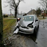 Kolizja samochodu osobowego w Szczepanowie (gm. Dąbrowa)